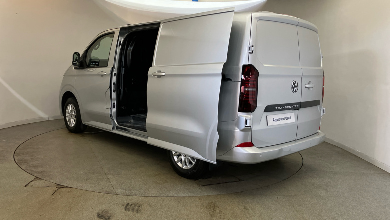 Volkswagen Transporter T28 Swb Diesel 2.0 TDI 110 Commerce Pro Van